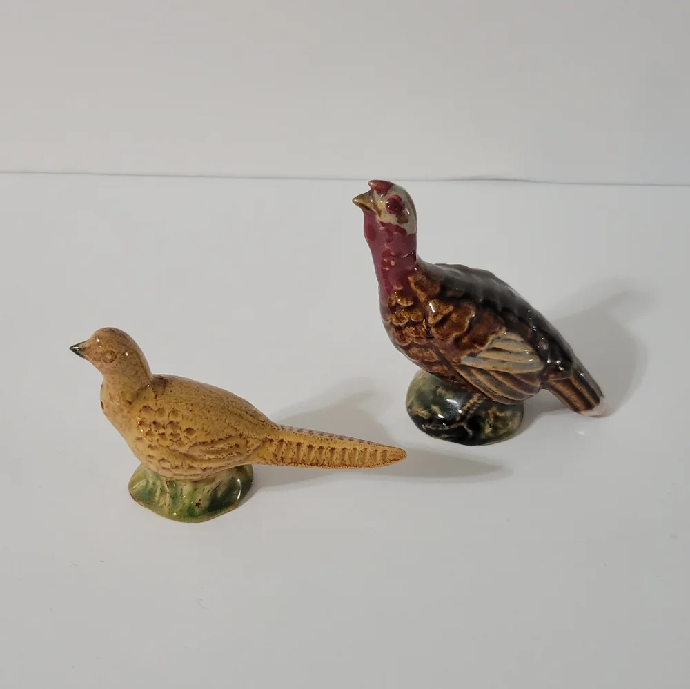 Vtg Rosemeade Turkey Pheasant Shakers